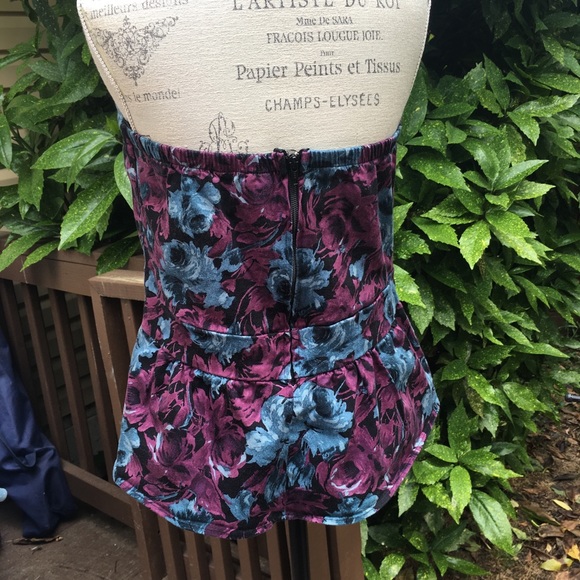 Torrid Tube Top - Size 1 - Picture 4 of 15